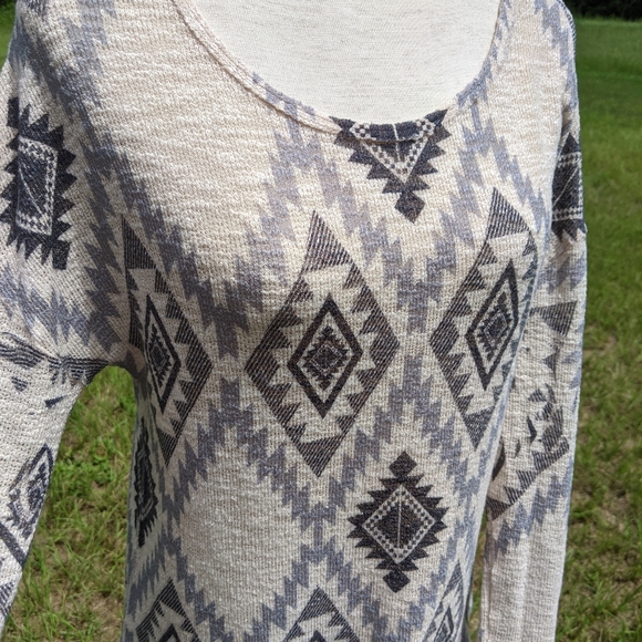 Ginger G cream grey Aztec print long sleeve L - Picture 4 of 4